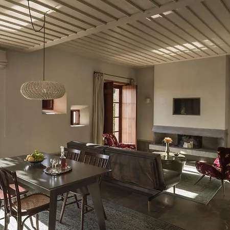 Kinsterna Hotel 5*