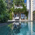 Hotel Kinsterna