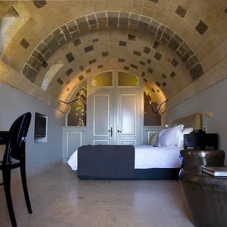 Kinsterna Monemvasía