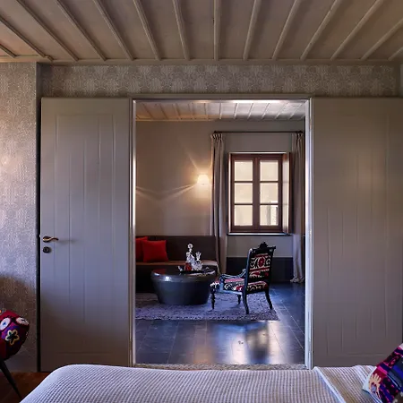 Kinsterna Hotel 5*